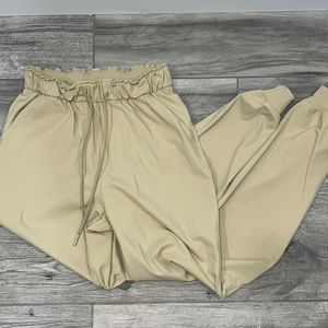 Lululemon Stretch High-Rise Jogger